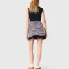 Robe évasée avec bordure contrastée
