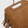 Sac M Bag en daim matelassé