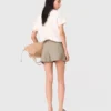 Short superposé en mélange de lin