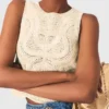 Top sans manches en maille crochetée Top sans manches en maille crochetée