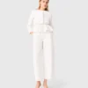 Veste courte avec ceinture ornée de bijoux Veste courte avec ceinture ornée de bijoux