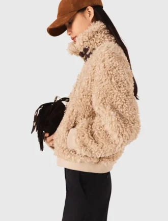 Veste courte en bouclé Veste courte en bouclé