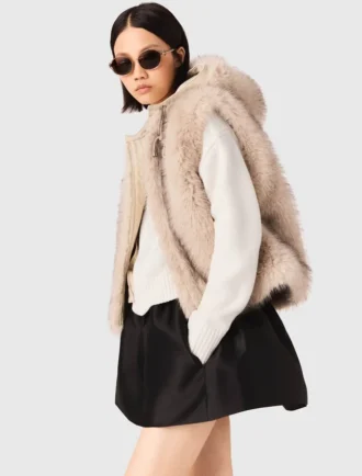 Veste courte en fausse fourrure
