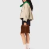 Veste courte en laine avec dos plissé Veste courte en laine avec dos plissé