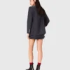 Veste de costume à boutons dorés